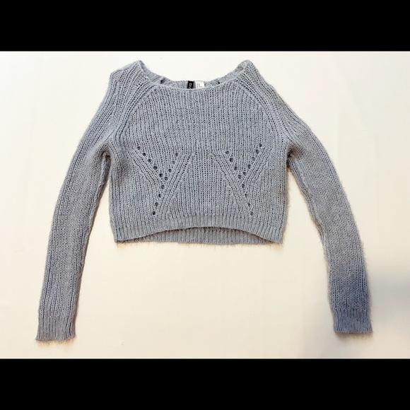 h&m divided cropped fuzzy sweater size M - Picture 1 of 2